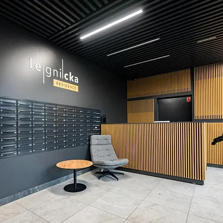 Legnicka 36 *