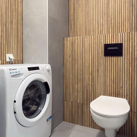 Legnicka 36 * Breslavia